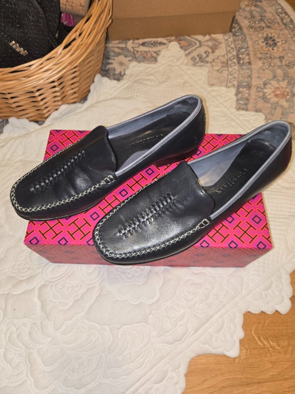 COLE HAAN Navy Blue Size 7.5